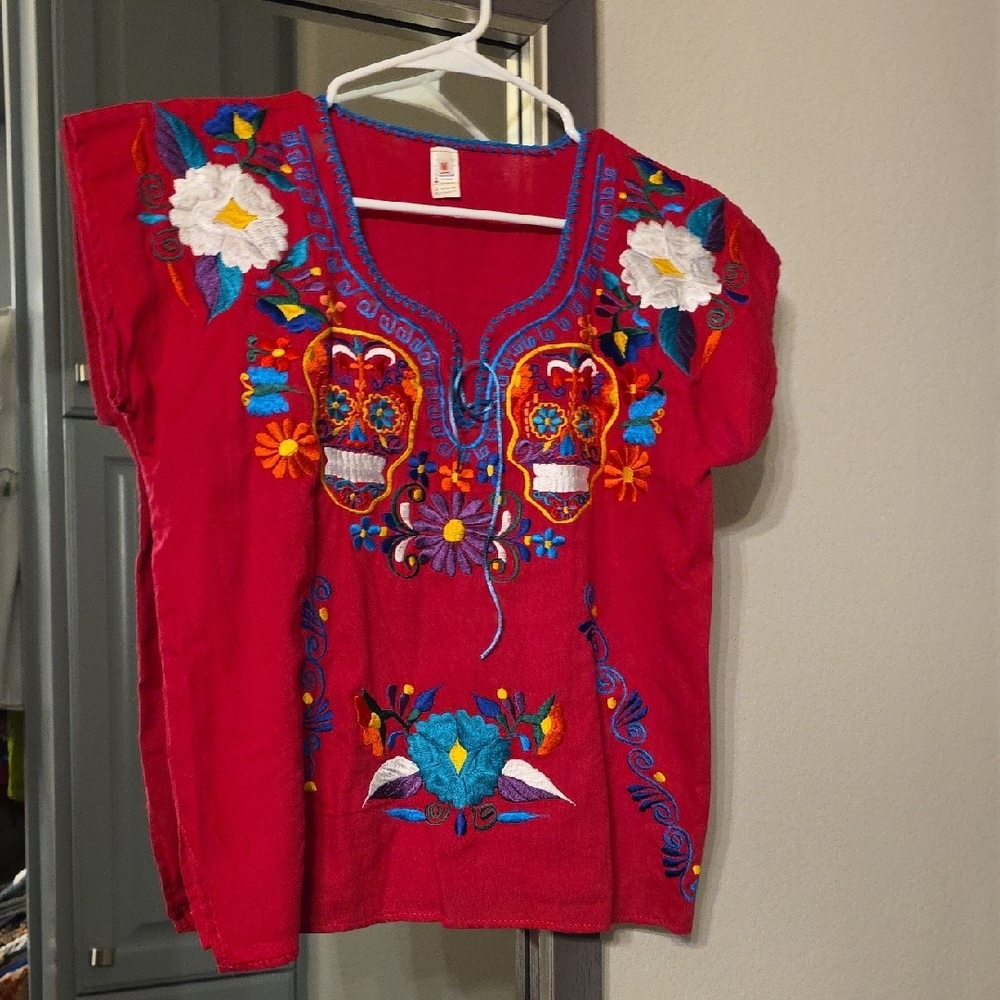 Red Embroidered Top with Floral and Skull Design - Picture 4 of 6